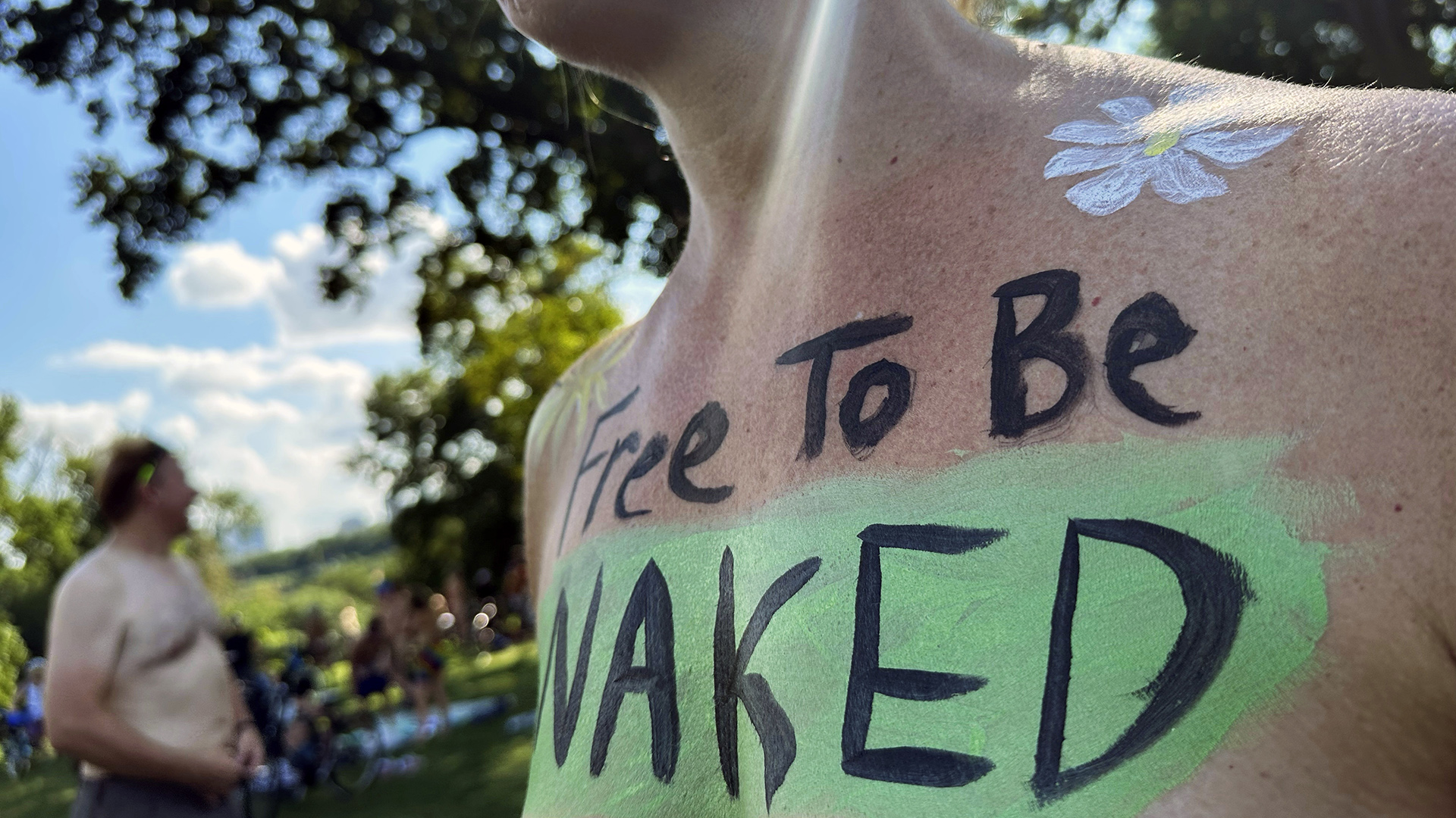 Wisconsin Republicans want to make it a crime to be naked in public