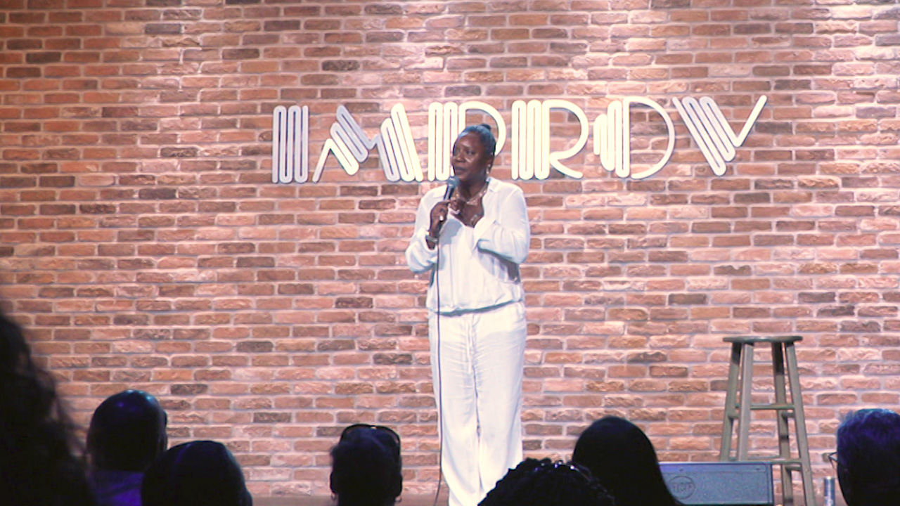 Milwaukee's 'Comedy Auntie' marks three decades on stage