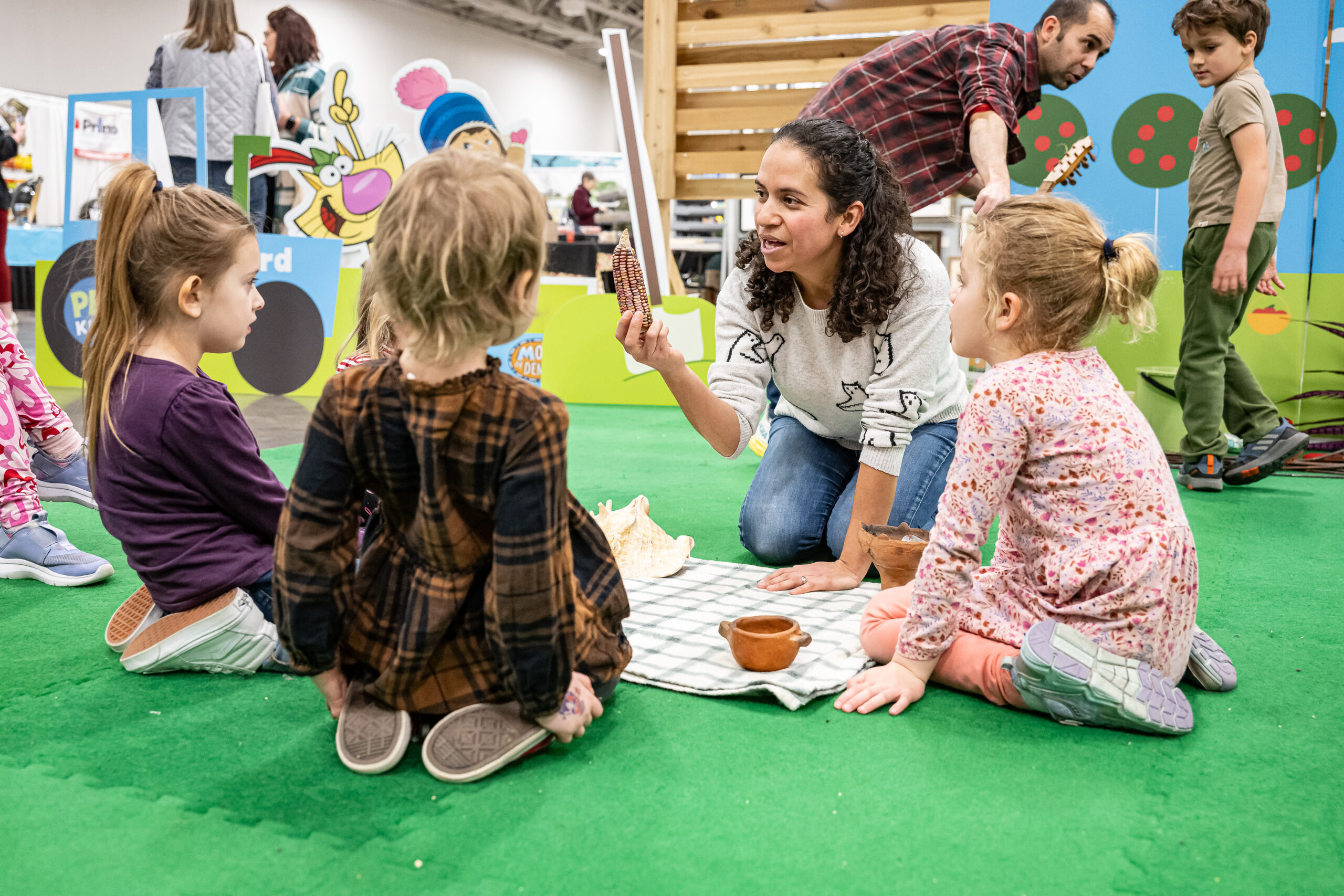 Alejandra Jimenez, founder of Semillitas Spanish in Nature, led bilingual activities in the PBS KIDS Backyard Alejandra Jimenez, founder of Semillitas Spanish in Nature, led bilingual activities in the PBS KIDS Backyard