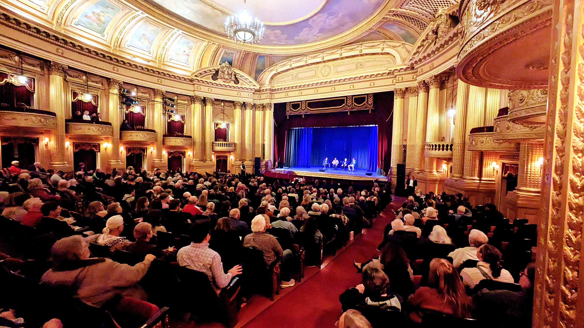 A crowd attends THE AMERICAN REVOLUTION screening event at the AL. Ringling Theatre in Baraboo.(Source: PBS Wisconsin) A crowd attends THE AMERICAN REVOLUTION screening event at the AL. Ringling Theatre in Baraboo.(Source: PBS Wisconsin)